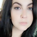 Amanda Anselmi - @amandamozana Instagram Profile Photo