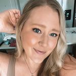 Amanda Vest - @amandavestt Instagram Profile Photo