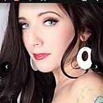 Amber Glass - @amberglass2003 Instagram Profile Photo