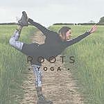 Amy Lutton - @_roots_yoga Instagram Profile Photo