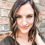 Amy Waggoner - @dwell_in_essentials Instagram Profile Photo