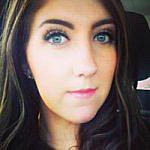 Andrea Champ - @thechamplifedestash Instagram Profile Photo