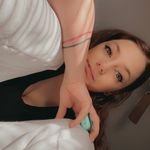 Andrea Griffith - @agillian44 Instagram Profile Photo