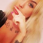 Angela Houk - @angela_hk97 Instagram Profile Photo