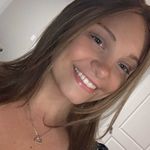 Annie Young - @annie_youngg Instagram Profile Photo