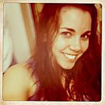 Ashlee Roberts - @ashleeheartsbooks Instagram Profile Photo