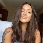 Ashley Henderson - @ashhendy Instagram Profile Photo