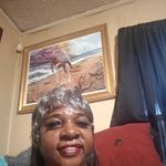 Bertha Stowe - @berthastowe Instagram Profile Photo