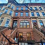 Bedford Brownstone Rental Dept - @bedfordbrownstonerentals Instagram Profile Photo