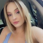Brittany Arnold - @britt.rose84 Instagram Profile Photo