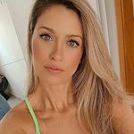 Carolina Piton - @car0lpiton Instagram Profile Photo