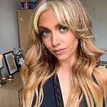 charlotte flanagan - @char_1005 Instagram Profile Photo