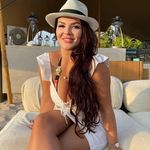 Charlotte Lucas - @investors_charlotte33gg Instagram Profile Photo