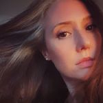 Charlotte Rankin - @3girls3books Instagram Profile Photo
