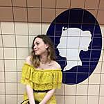 Charlotte Wood - @cfwood Instagram Profile Photo