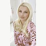 Chelsea Bostwick - @chelsbostwick Instagram Profile Photo