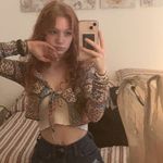 chloe young - @chloeleighyoung Instagram Profile Photo