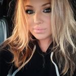 Christina Simmons - @christina.simmons.5851 Instagram Profile Photo