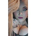 Danielle Moreland - @danielle.moreland Instagram Profile Photo
