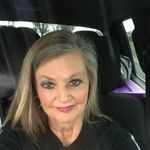 Debra Garrison - @debra.garrison.31924 Instagram Profile Photo