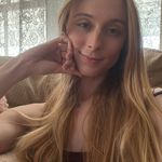 Devi Eaton - @blueyedyogee Instagram Profile Photo