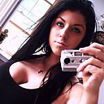 Earlene Elliott - @anniverge Instagram Profile Photo