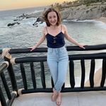 Elizabeth Bagwell - @ebagwell Instagram Profile Photo