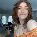 Elizabeth Bowen - @elbow_up_hair Instagram Profile Photo