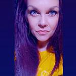 Elizabeth Dunn - @badatlove_83 Instagram Profile Photo