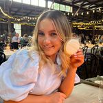 Elizabeth Henderson - @elizabeth_henderson Instagram Profile Photo