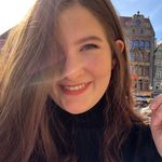 Elizabeth Pfeiffer - @elizabeth_travels Instagram Profile Photo