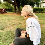 elizabeth sewell - @elizabethsewell Instagram Profile Photo