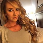 Elizabeth Shelton - @elixabeth_shelton Instagram Profile Photo