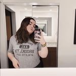 elizabeth tucker - @elizabethj.t Instagram Profile Photo