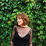 Ellen Hart - @ellen_hart Instagram Profile Photo