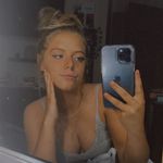 Emily Boyd - @eemilyboyd Instagram Profile Photo