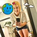 Emily Mulvaney - @dizledejay Instagram Profile Photo