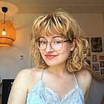 Emma Athene Sommer - @athenesommer_ Instagram Profile Photo