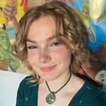 Essie Phillips - @cosmicess Instagram Profile Photo