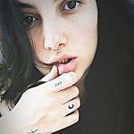 Fernanda - @brighterloser Instagram Profile Photo
