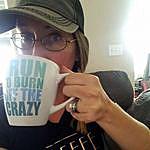 Gretchen Nunez - @coffee.run.read.knit.repeat Instagram Profile Photo