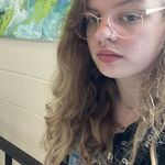Haley Curtis - @average_bl0nde Instagram Profile Photo