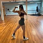 Holly Mayer - @h.health.fitness Instagram Profile Photo