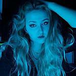 Holly Bates - @hozzle.may Instagram Profile Photo