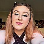 Holly Collins - @hollycollins16 Instagram Profile Photo