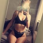 Holly Phillips - @holly.phillips19 Instagram Profile Photo