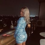 Holly - @holly_selleck Instagram Profile Photo