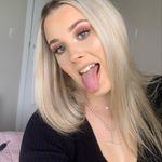 Holly Watts - @_hollywatts Instagram Profile Photo