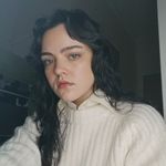 Iona Young - @915ths Instagram Profile Photo