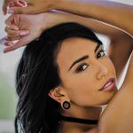 Janice Griffith - @janicegriffith75 Instagram Profile Photo